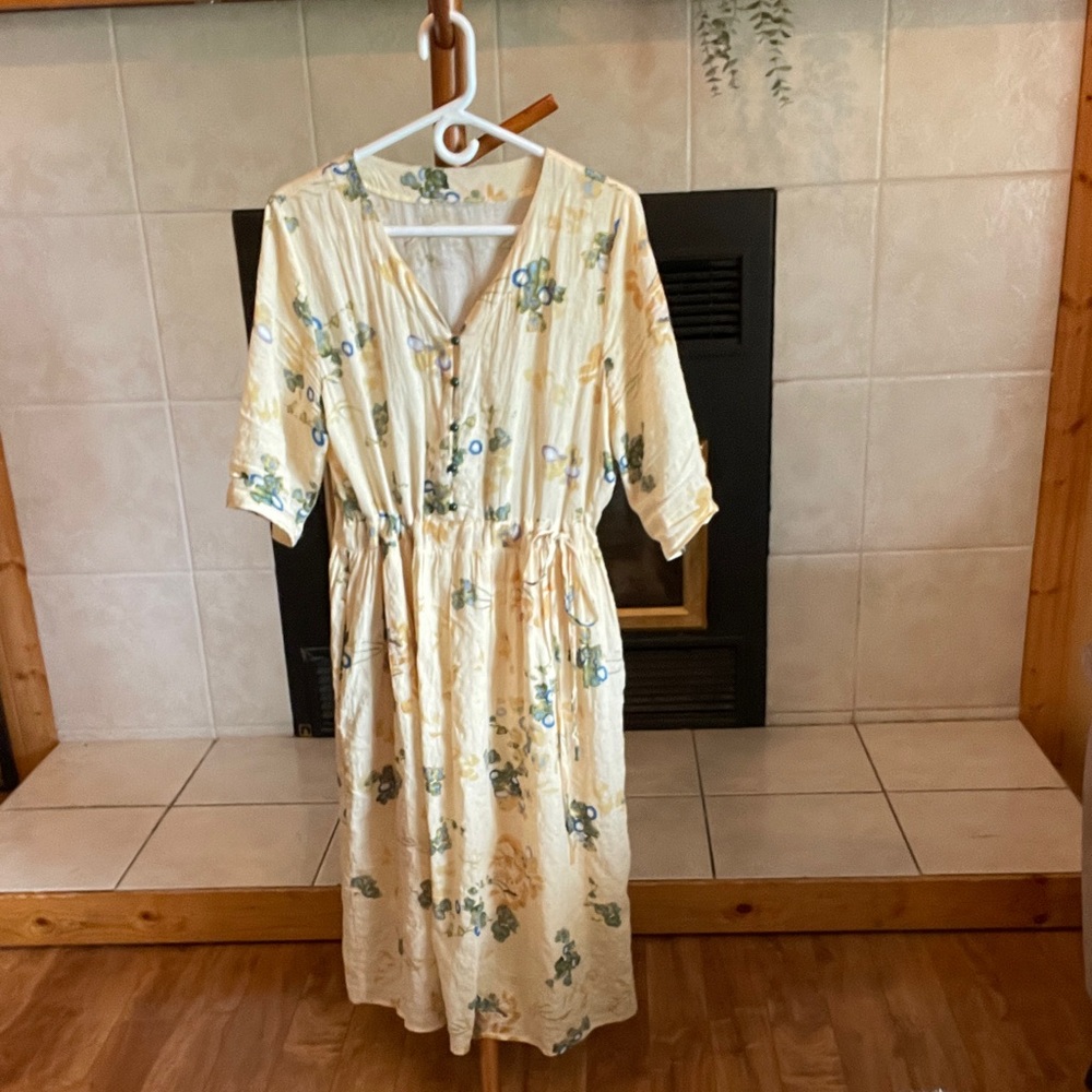 Butter Yellow Floral Midi Dress with V-Neck